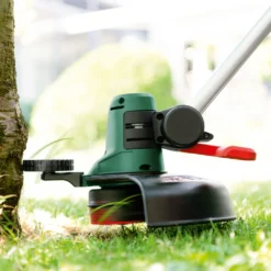 Bosch Coupe-bordure à Batterie Universalgrasscut 18V 2.5Ah -Pas Cher Jardinoa Magasin 1026002 1474150