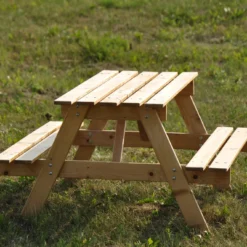 Table Enfant En Bois – Table Et Chaise Enfant - 90x90xh50 Cm - M018-1 -Pas Cher Jardinoa Magasin 63eb3fd1d7d6e0.61587027