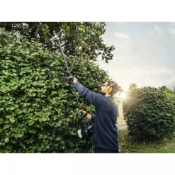 Débroussailleuse Thermique Mcculloch B33 Ps+ 4in1 Kit -Pas Cher Jardinoa Magasin 644acabe7fd1c7.73986127