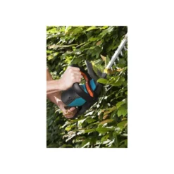 Gardena Taille-haies électrique Comfortcut 600/55 – 600w – Lame 55cm & Coupe ø27mm – Poignée Ergoline – Butée Protec -Pas Cher Jardinoa Magasin 645b8f3fe70751.39939672