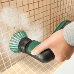 Bosch Brosse De Nettoyage Sans Fil Universalbrush + Acc + Usb -Pas Cher Jardinoa Magasin 646daf1a875095.42824949